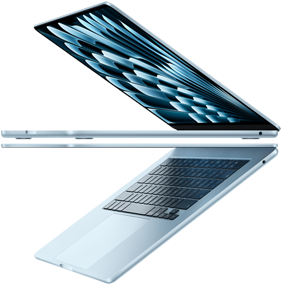 Deux MacBook Air en bleu ciel ouverts forment une flèche, soulignant leur profil fin